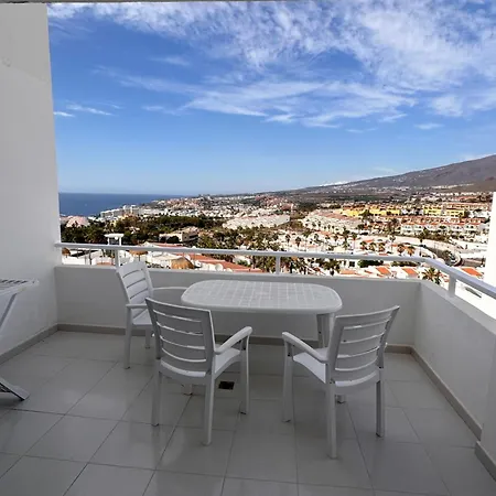 公寓 Island Village Heights Panoramic View Large Terrace San Eugenio 阿德耶