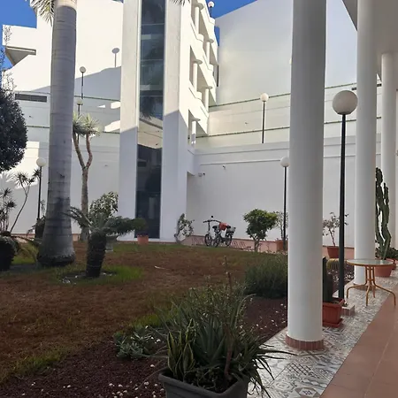 Island Village Heights Panoramic View Large Terrace San Eugenio Apartamento *